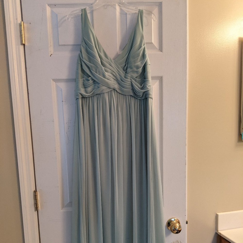 David's bridal meadow size 10
